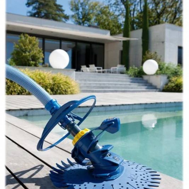 Commandez Nettoyeur de piscine hydraulique Zodiac T3, équipé d'un déflecteur anti-blocage pour franchir les obstacles aux prix d'usine
