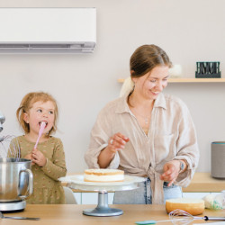 Climatiseur Panasonic KIT-TZ42-WKE, largeur compacte de seulement 799 mm, filtre purificateur d'air, système Aerowings