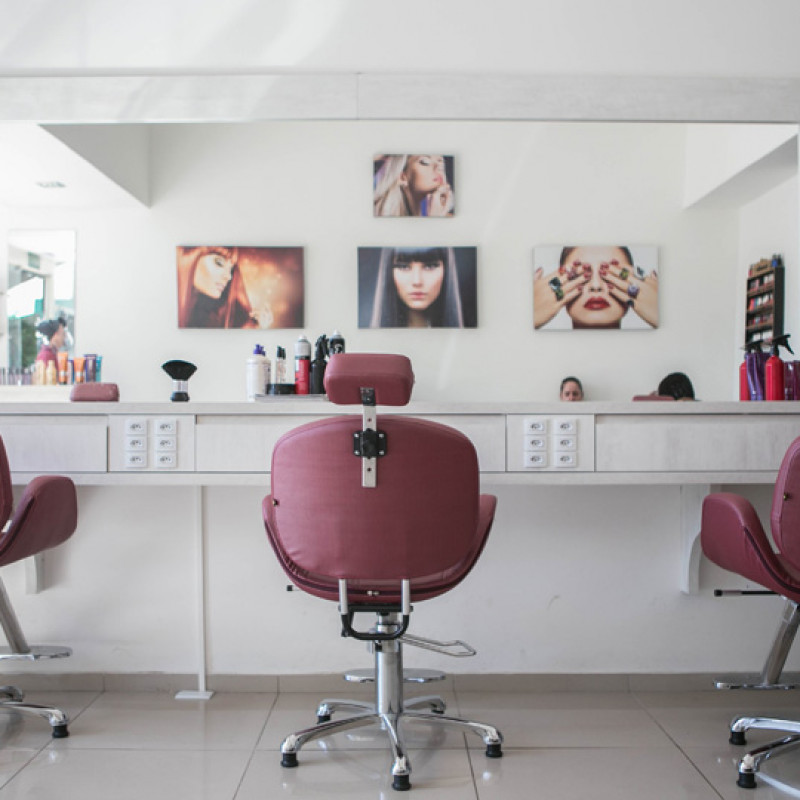 Bestel Schoonmaken in een schoonheidssalon tegen fabrieksprijzen