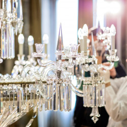 Professional cleaning of chandeliers at height