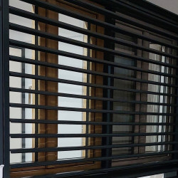 Rafters, Outdoor automatic blinds 245 x 270 cm