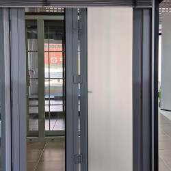 Outdoor automatic blinds  2550x2950