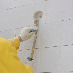 Cutting holes in gas/foam block or gypsum board, unit.