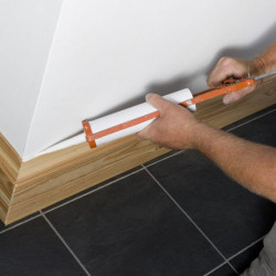 Instalação de rodapés de plástico, m/m Instalação de rodapés de plástico, m/m