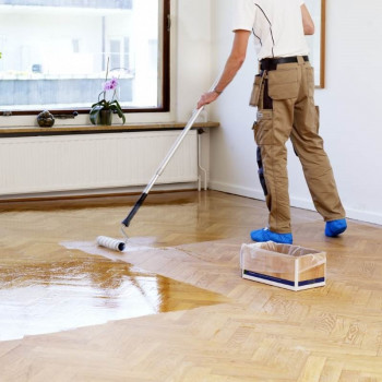  Fußbodenöffnung mit Lack oder Öl, m² 