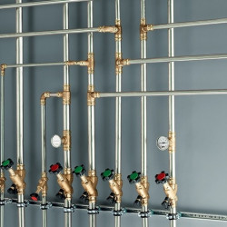 Installation of copper water pipes, per meter.