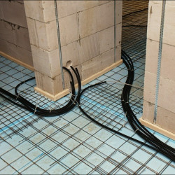 Installation von elektrischen Kabeln (ohne Materialkosten), Stück.