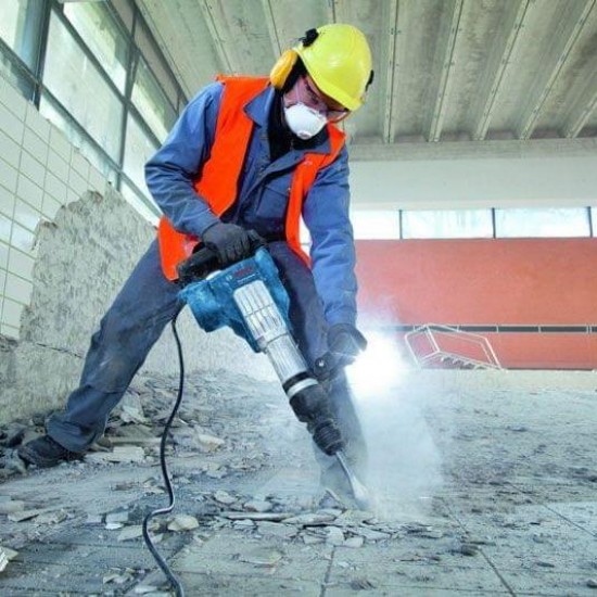 Bestel Verwijderen van zelfnivellerende vloer, m² tegen fabrieksprijzen