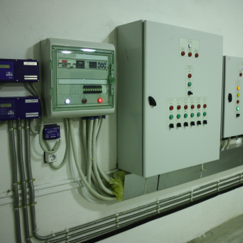 Instalación de cuadro eléctrico, unidad.