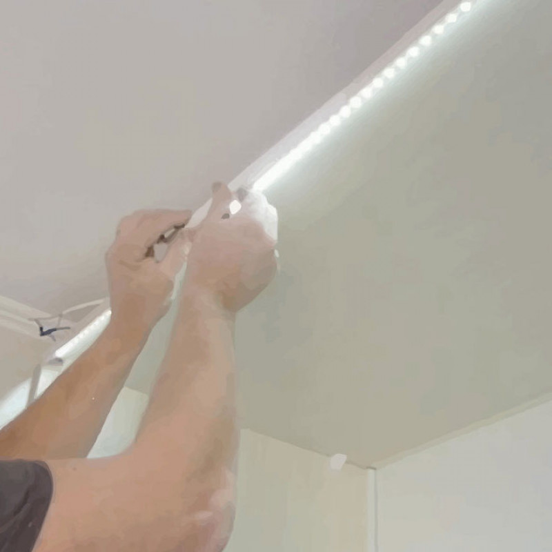 Encomende Instalação de fita LED, metro a preços de fábrica