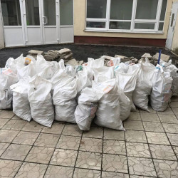 Waste removal, floor