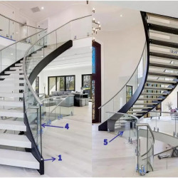 Curved staircase