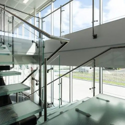 High-quality safe anti-slip stairs made of tempered laminated glass with low iron content
