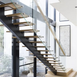 Cтальная лестница с одним косоуром ступени из цельного дерева, Однобалочные лестницы, Одиночные, монострингерные лестницы