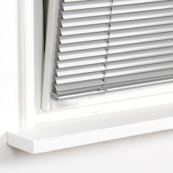 White magnets for the 25 mm louver ballast rod