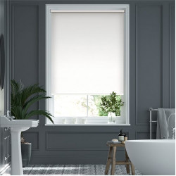 Roller blinds with opaque organic fabric