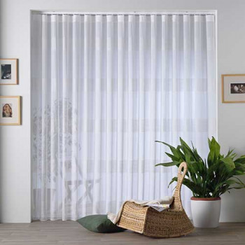Curtains with horizontal flush, for peace of mind and tranquility in the room