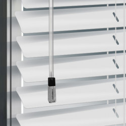 Durable aluminum blinds with 50 mm wide slats