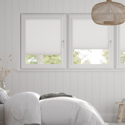 Pleated thermal blinds made of translucent fabric, prevents heat transfer